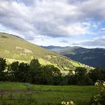 Daire Privates Kaernten Mit Balkon Und Bergblick Plessnitz