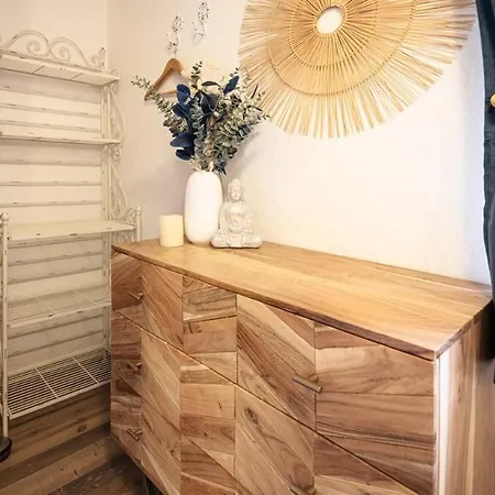 Privates Loft Auf 1200M Mit Kamin, Balkon & Hundegarten *