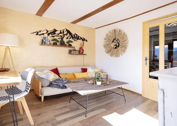 Privates Kaernten Mit Balkon Und Bergblick 아파트